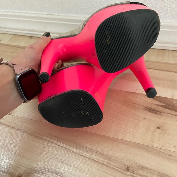 Pleaser neon pink UV dancer heels - Picture 5 of 7